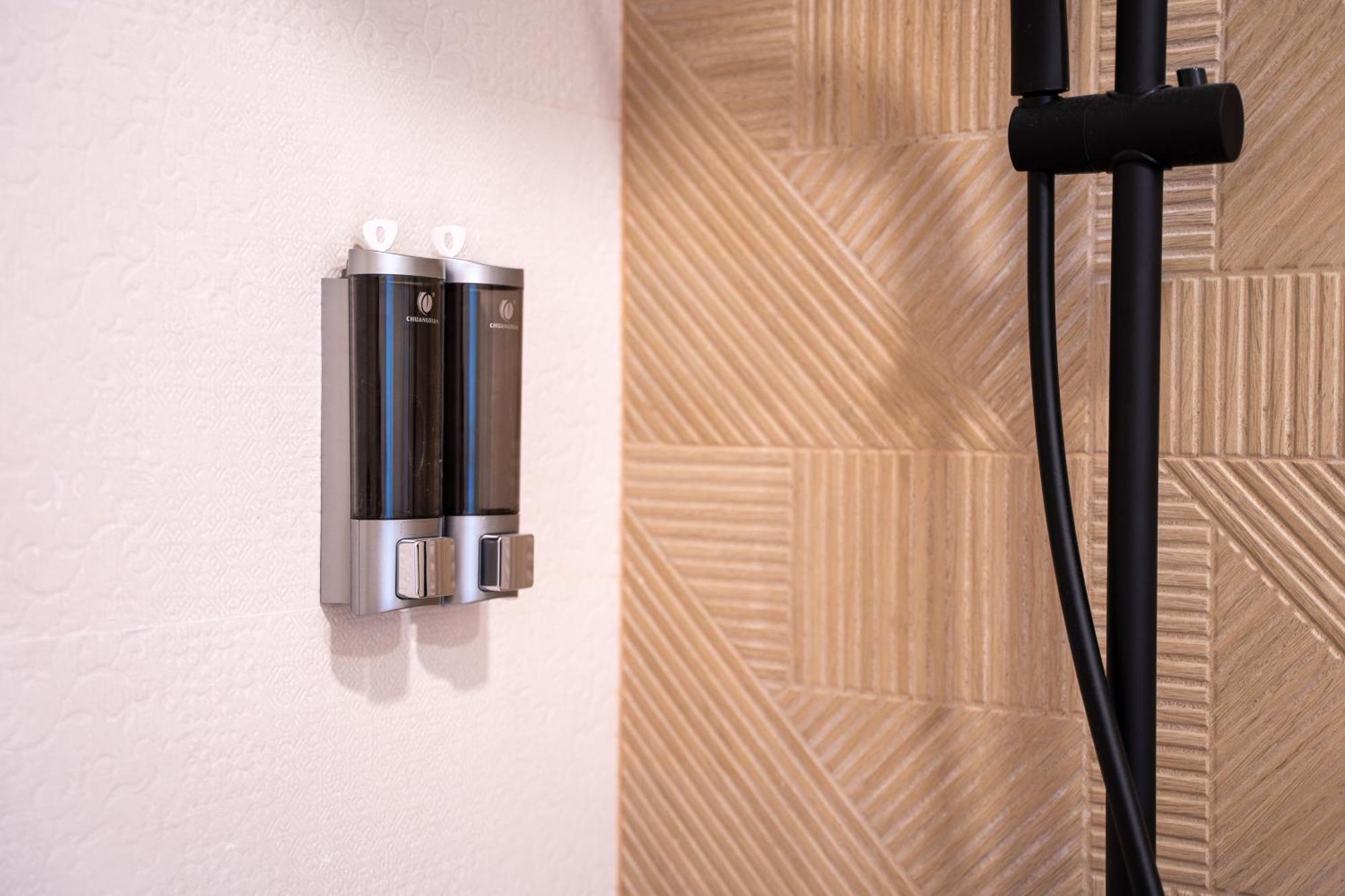 Apartamentos Gomerez 30 グラナダ エクステリア 写真